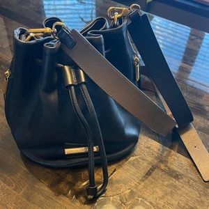 MARC JACOBS BUCKET BAG! 🖤